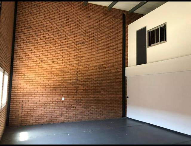 INDUSTRIAL PROPERTY TO RENT IN HENNOPSPARK